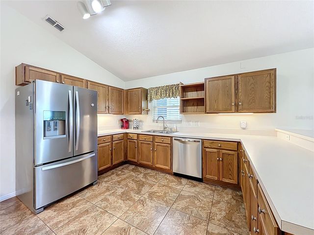 4822 SAWGRASS LAKE CIRCLE, Leesburg, FL 34748