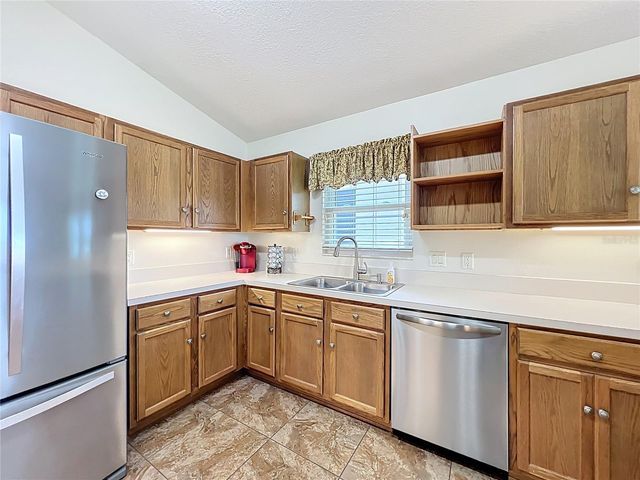 4822 SAWGRASS LAKE CIRCLE, Leesburg, FL 34748