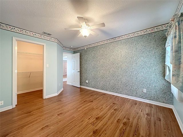 4822 SAWGRASS LAKE CIRCLE, Leesburg, FL 34748