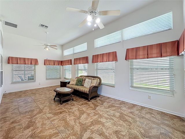 4822 SAWGRASS LAKE CIRCLE, Leesburg, FL 34748