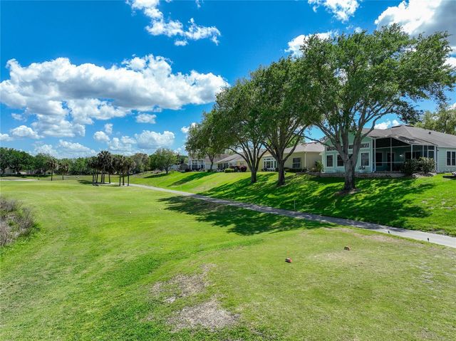 4822 SAWGRASS LAKE CIRCLE, Leesburg, FL 34748