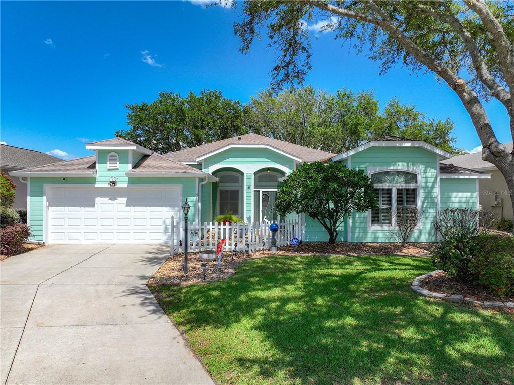 4822 SAWGRASS LAKE CIRCLE, Leesburg, FL 34748