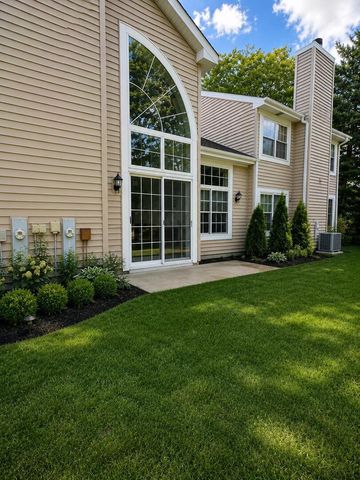 624 W Happfield Drive 1717D, Arlington Heights, IL 60004