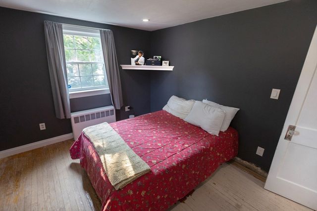 390 Plymouth St, Abington, MA 02351