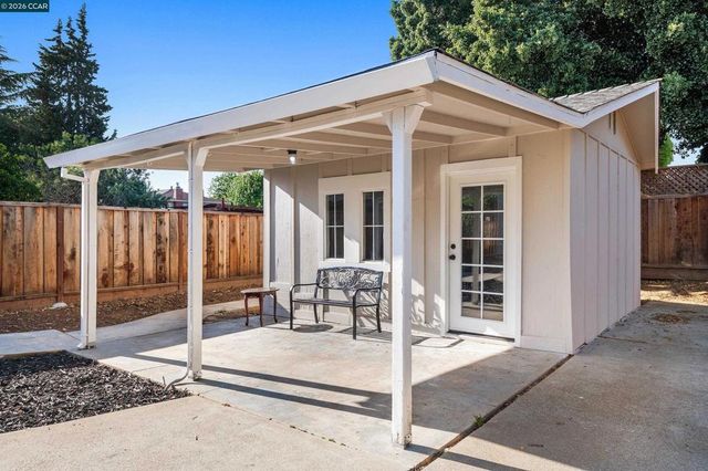 61 E 13th St, Antioch, CA 94509