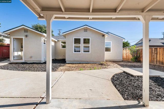 61 E 13th St, Antioch, CA 94509