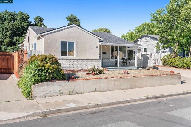 61 E 13th St, Antioch, CA 94509