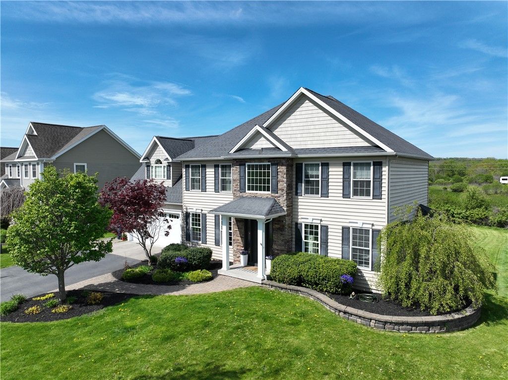 3932 Charing Cross, Canandaigua Town, NY 14424