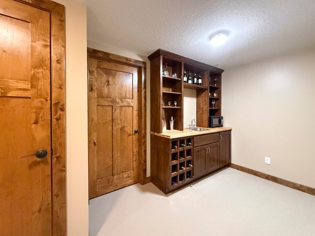 2915 Lake Vista Drive NW, Rochester, MN 55901