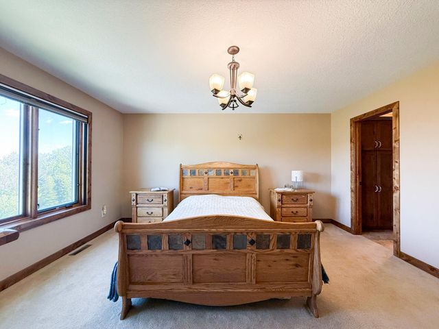 2915 Lake Vista Drive NW, Rochester, MN 55901
