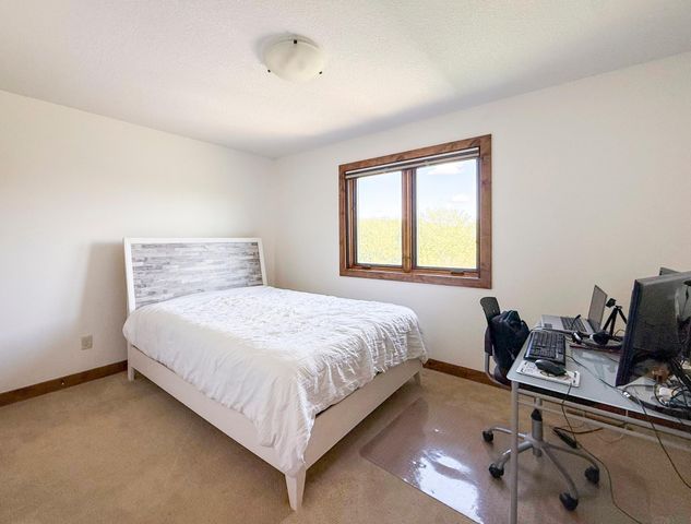 2915 Lake Vista Drive NW, Rochester, MN 55901