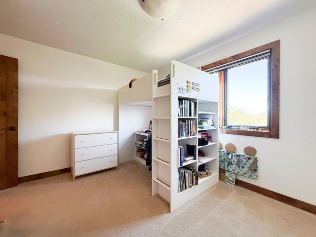 2915 Lake Vista Drive NW, Rochester, MN 55901