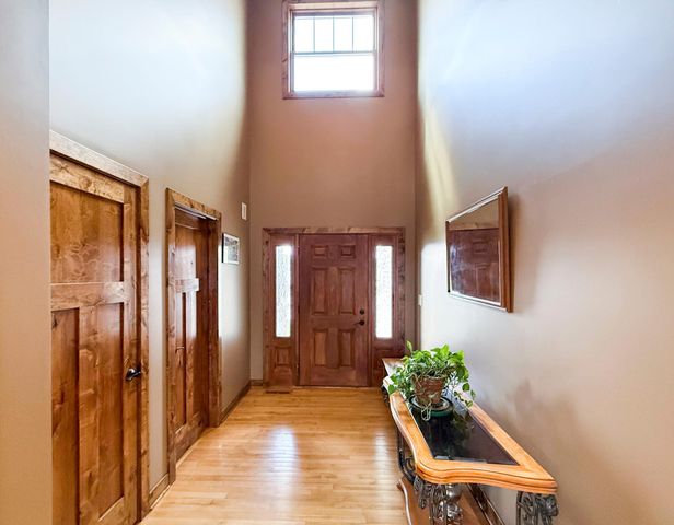 2915 Lake Vista Drive NW, Rochester, MN 55901
