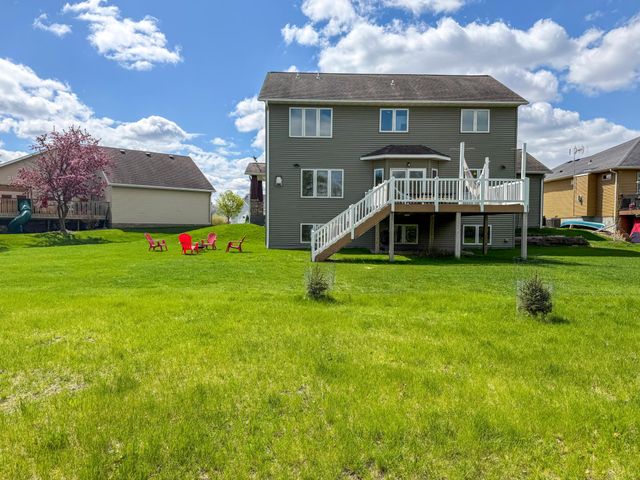 2915 Lake Vista Drive NW, Rochester, MN 55901