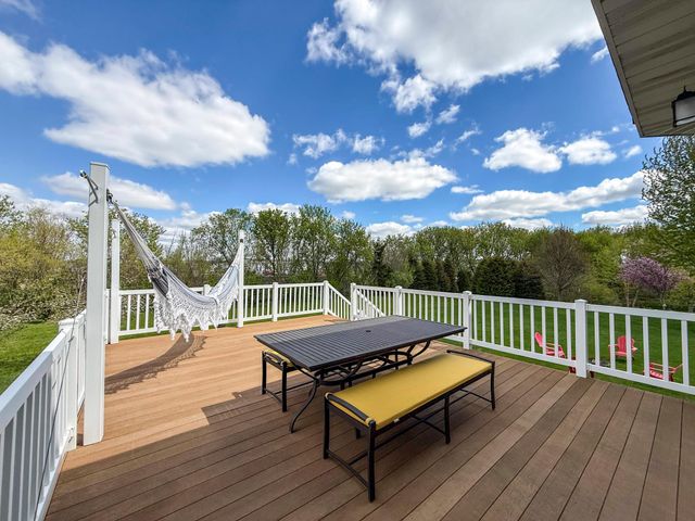 2915 Lake Vista Drive NW, Rochester, MN 55901