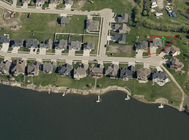 2915 Lake Vista Drive NW, Rochester, MN 55901