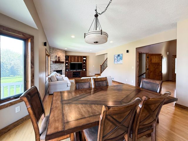 2915 Lake Vista Drive NW, Rochester, MN 55901