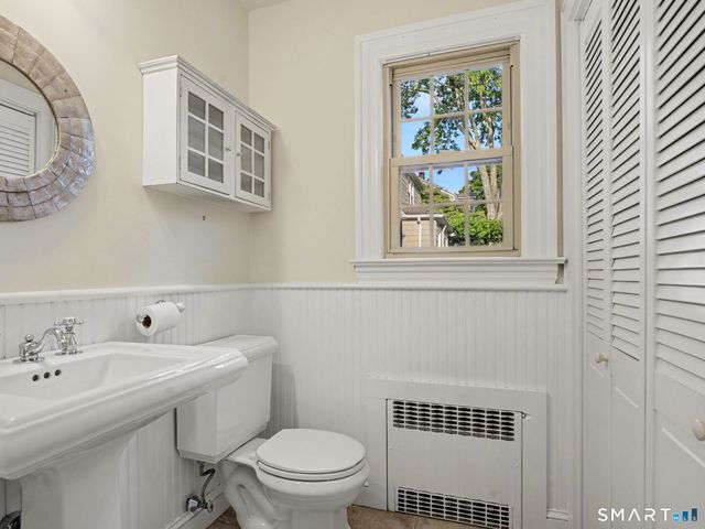 14 Roosevelt Street, Norwalk, CT 06851