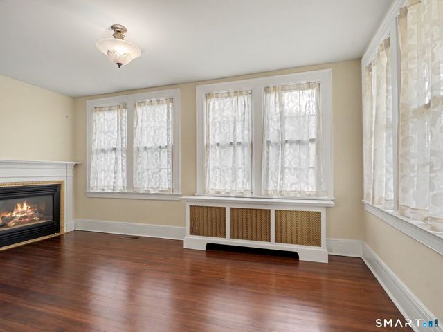 14 Roosevelt Street, Norwalk, CT 06851