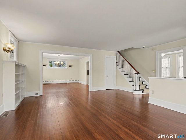 14 Roosevelt Street, Norwalk, CT 06851