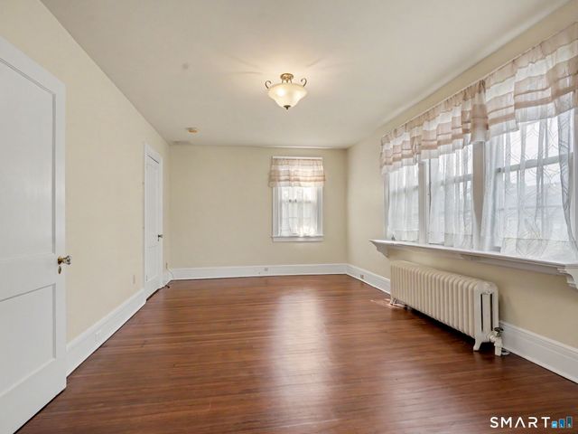 14 Roosevelt Street, Norwalk, CT 06851