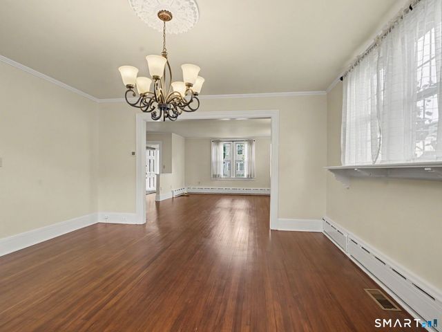 14 Roosevelt Street, Norwalk, CT 06851