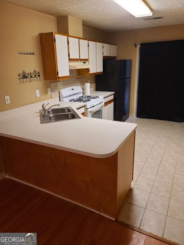 807 Boston Common, Atlanta, GA 30349