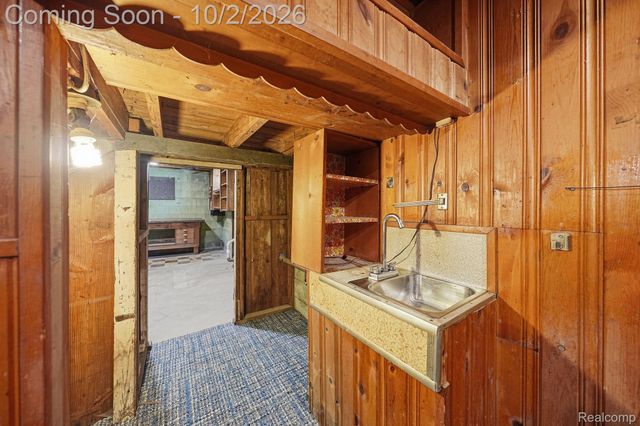 24480 Phlox Avenue, Eastpointe, MI 48021