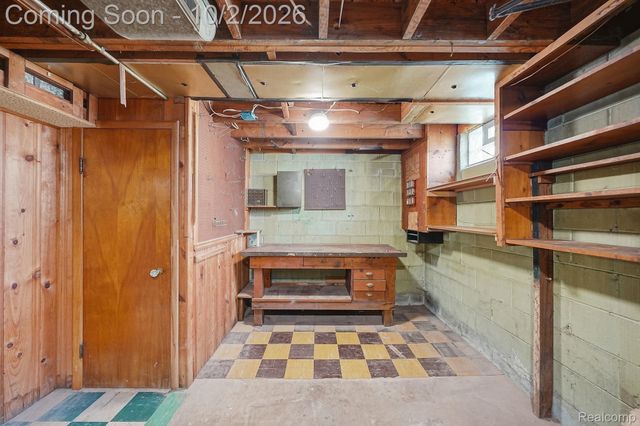 24480 Phlox Avenue, Eastpointe, MI 48021