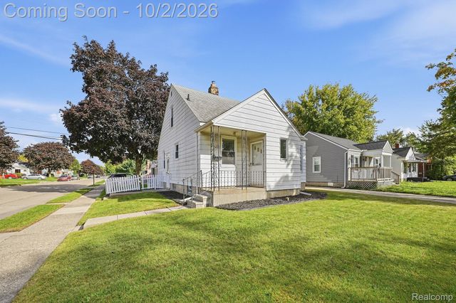 24480 Phlox Avenue, Eastpointe, MI 48021