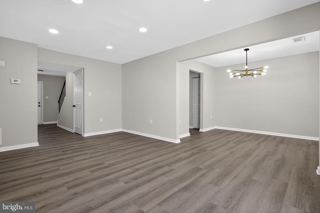 Image 2 of property listing at 7509 COURTNEY PL, Landover, MD 20785