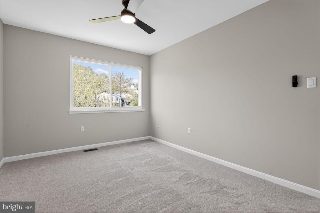 Image 22 of property listing at 7509 COURTNEY PL, Landover, MD 20785