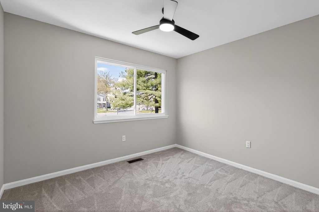 Image 25 of property listing at 7509 COURTNEY PL, Landover, MD 20785