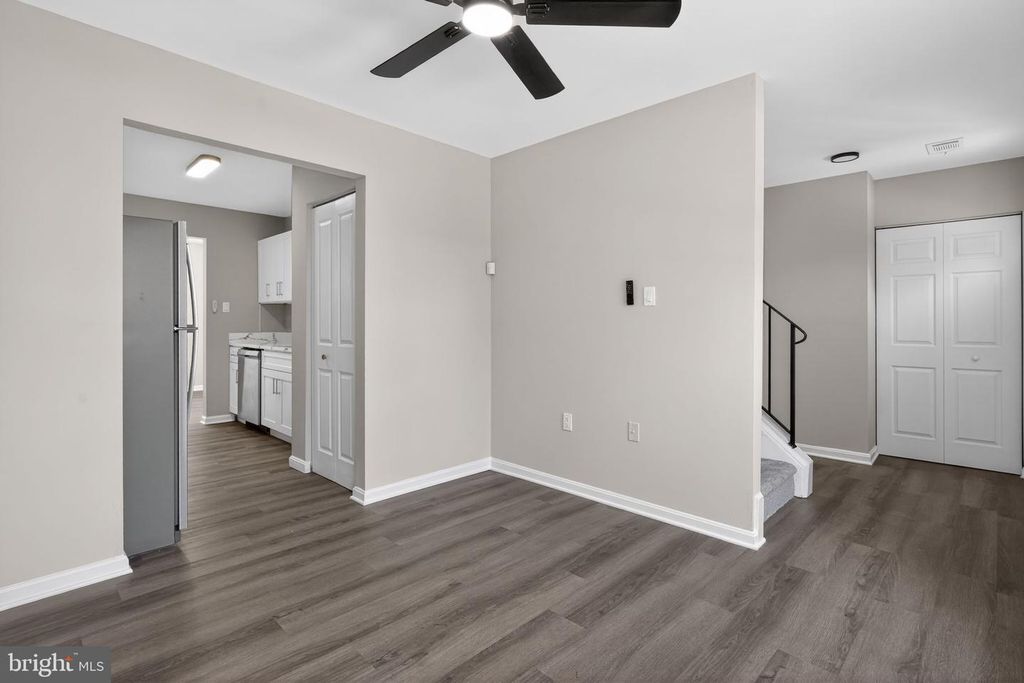 Image 4 of property listing at 7509 COURTNEY PL, Landover, MD 20785