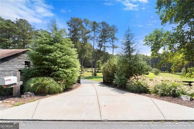 15995 Freemanville Road, Milton, GA 30004