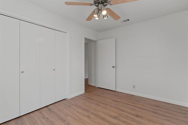 209 E Rector ST, Manor, TX 78653