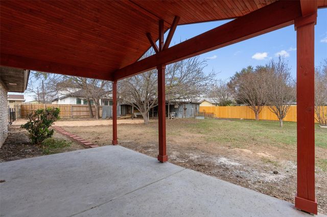 209 E Rector ST, Manor, TX 78653