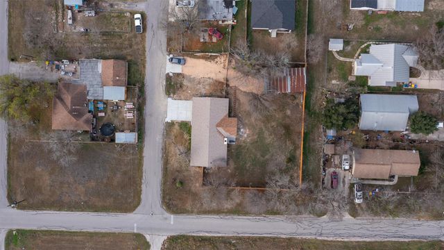 209 E Rector ST, Manor, TX 78653