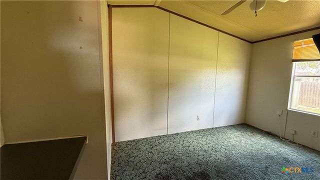 2807 Lone Tree Road, Victoria, TX 77901