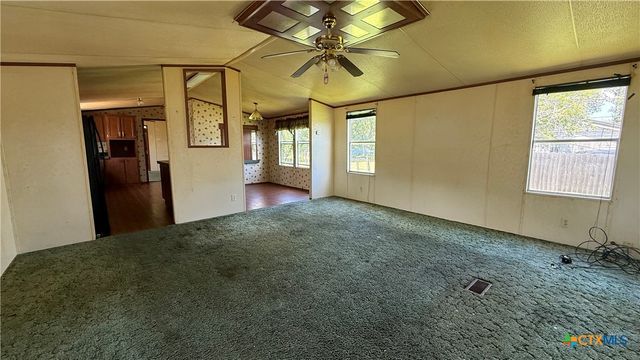 2807 Lone Tree Road, Victoria, TX 77901