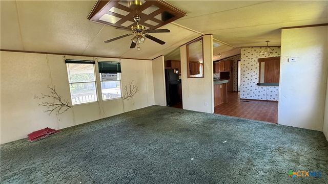 2807 Lone Tree Road, Victoria, TX 77901