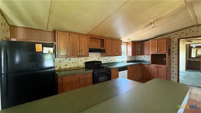 2807 Lone Tree Road, Victoria, TX 77901