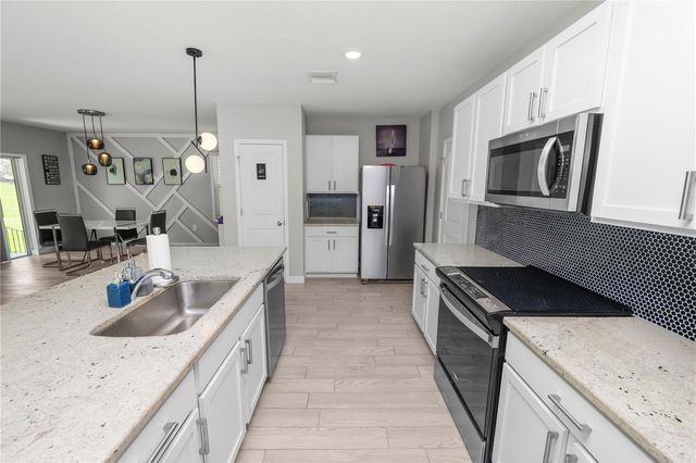 3231 HILLTOP CIRCLE, Lakewood Ranch, FL 34211