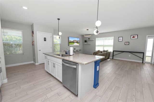 3231 HILLTOP CIRCLE, Lakewood Ranch, FL 34211