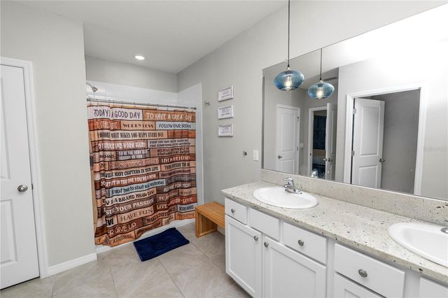 3231 HILLTOP CIRCLE, Lakewood Ranch, FL 34211