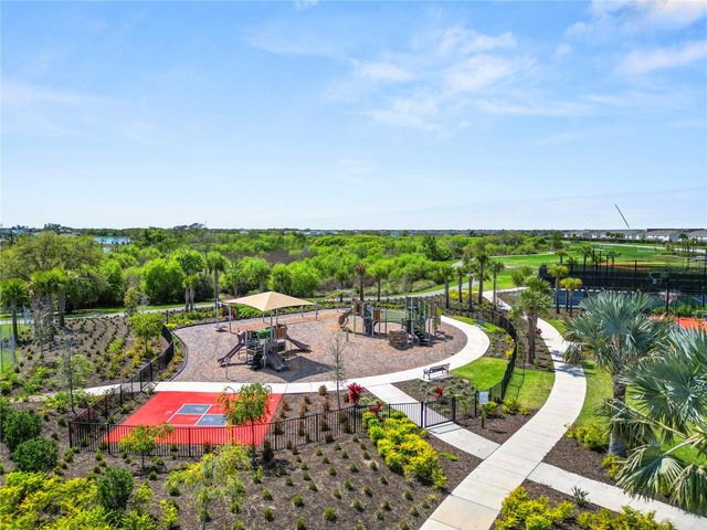 3231 HILLTOP CIRCLE, Lakewood Ranch, FL 34211