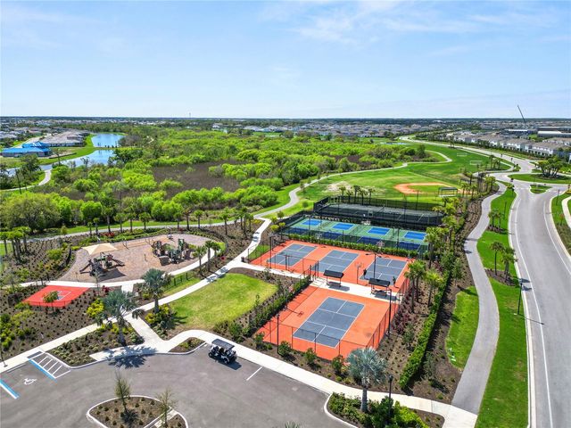 3231 HILLTOP CIRCLE, Lakewood Ranch, FL 34211