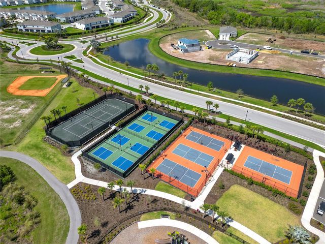 3231 HILLTOP CIRCLE, Lakewood Ranch, FL 34211