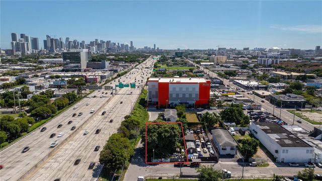 652 NW 31st St, Miami, FL 33127