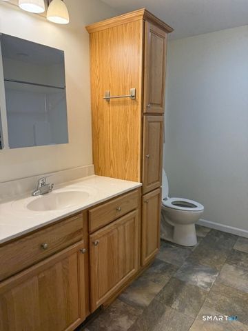 66 Rainbow Drive, Montville, CT 06382